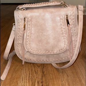 Urban Expressions Khloe Crossbody Bag in Natural